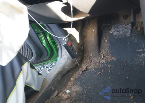 2011 Mazda Mazda2 Touring из США, поврежденный, VIN JM1DE1HY9B0121051